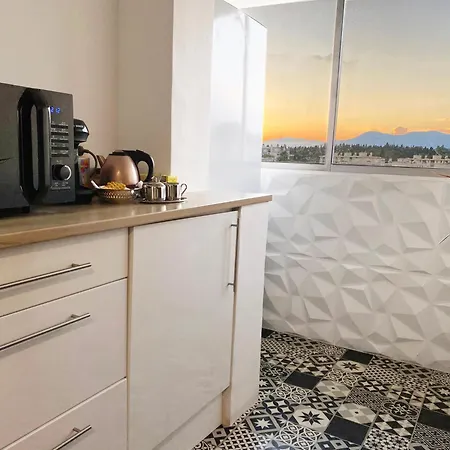 Διαμέρισμα Panoramic Sea View - Air-conditioning - Balcony - Tramway - 2 Bedrooms - Wifi - Fully Equipped Kitchen Νίκαια