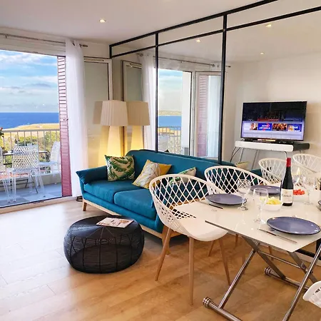 Panoramic Sea View - Air-conditioning - Balcony - Tramway - 2 Bedrooms - Wifi - Fully Equipped Kitchen