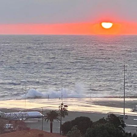 Panoramic Sea View - Air-conditioning - Balcony - Tramway - 2 Bedrooms - Wifi - Fully Equipped Kitchen Appartement *